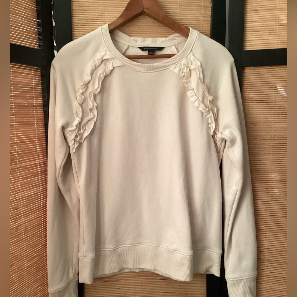 Banana Republic sweatshirt S ruffle ivory cream fleece